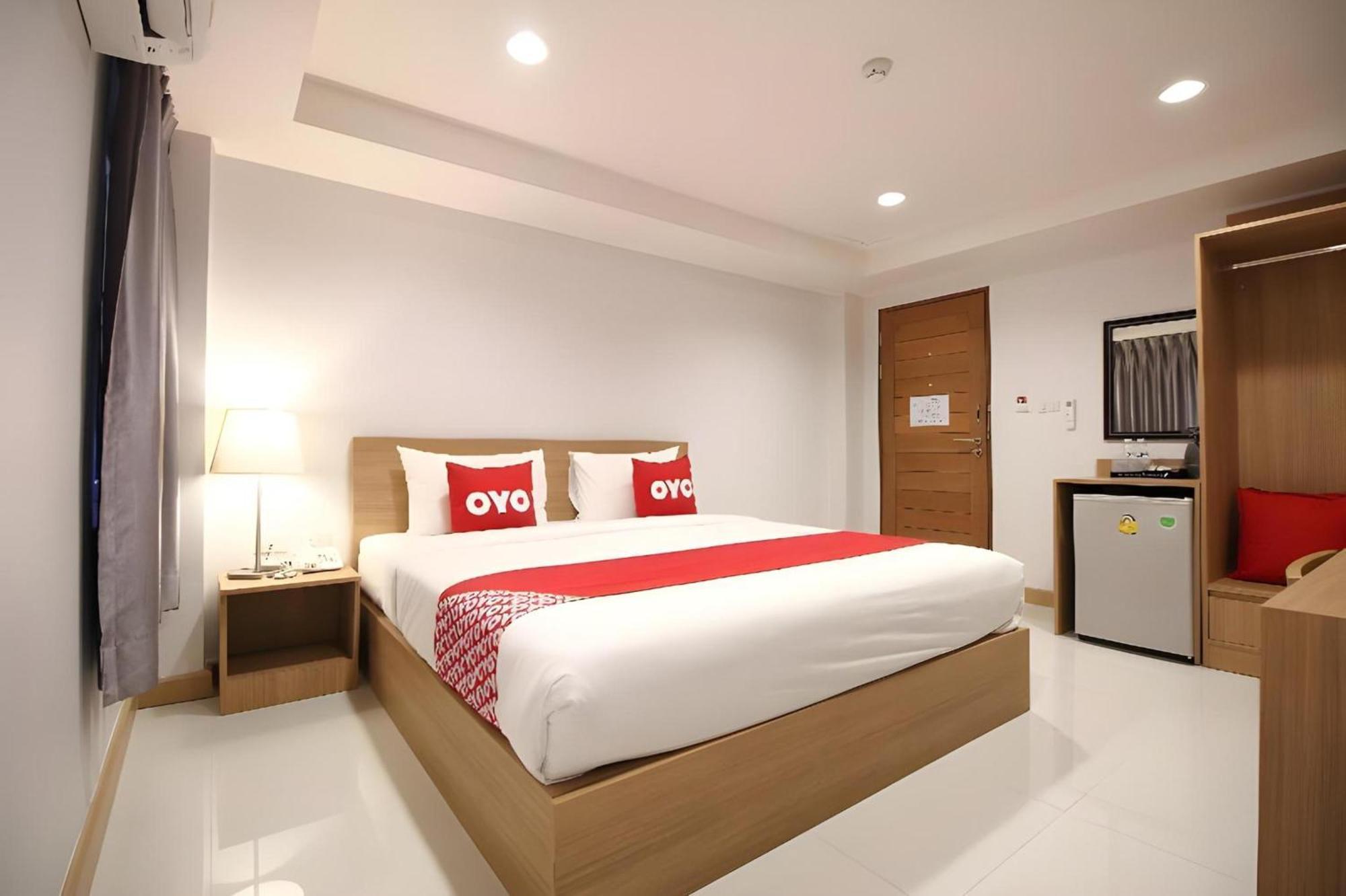 Super Oyo 483 Pannee Hotel Khaosan Бангкок Экстерьер фото