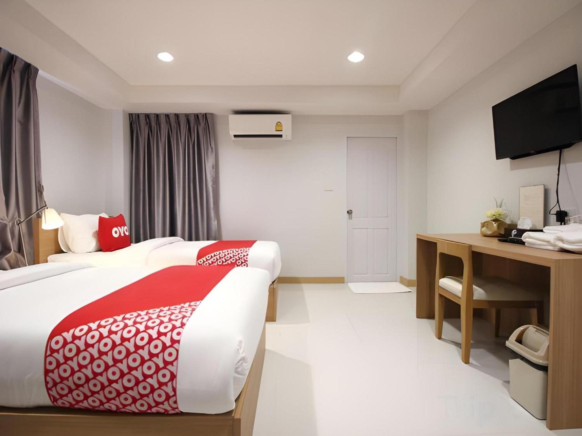 Super Oyo 483 Pannee Hotel Khaosan Бангкок Экстерьер фото