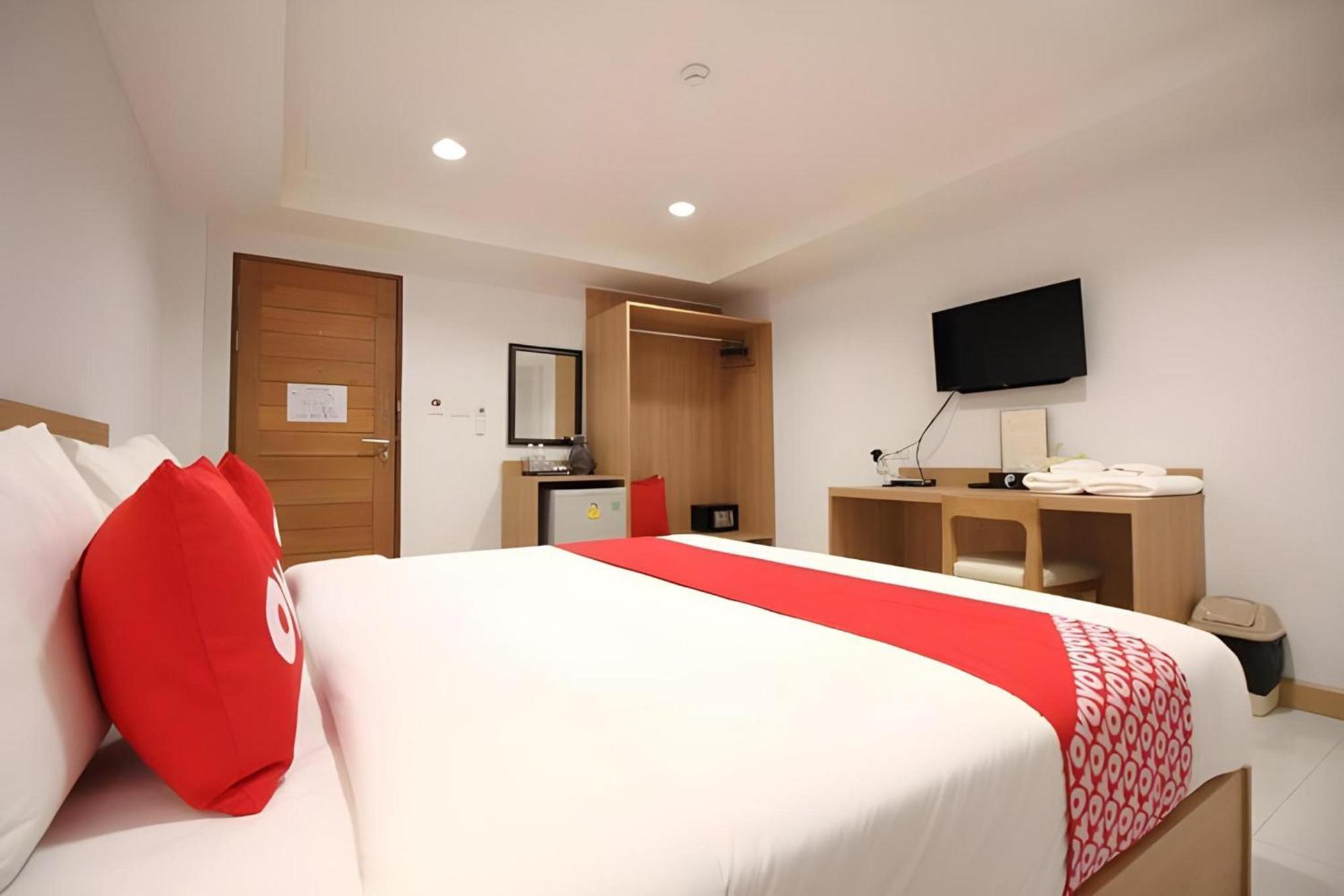 Super Oyo 483 Pannee Hotel Khaosan Бангкок Экстерьер фото