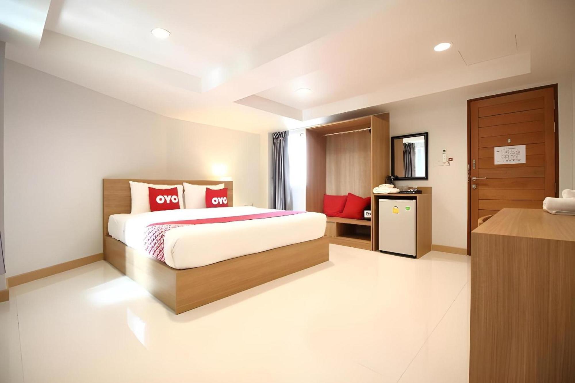 Super Oyo 483 Pannee Hotel Khaosan Бангкок Экстерьер фото