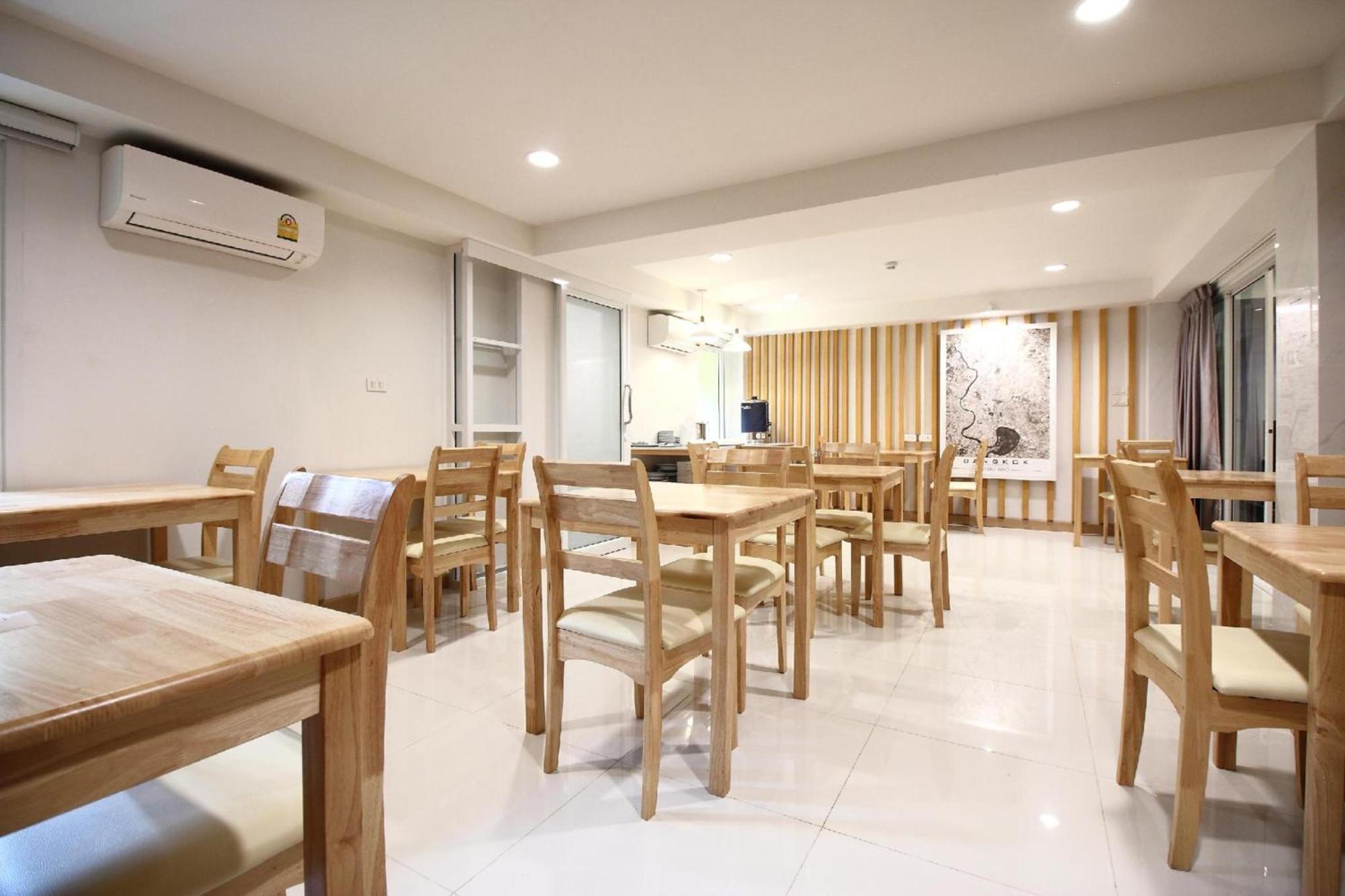 Super Oyo 483 Pannee Hotel Khaosan Бангкок Экстерьер фото